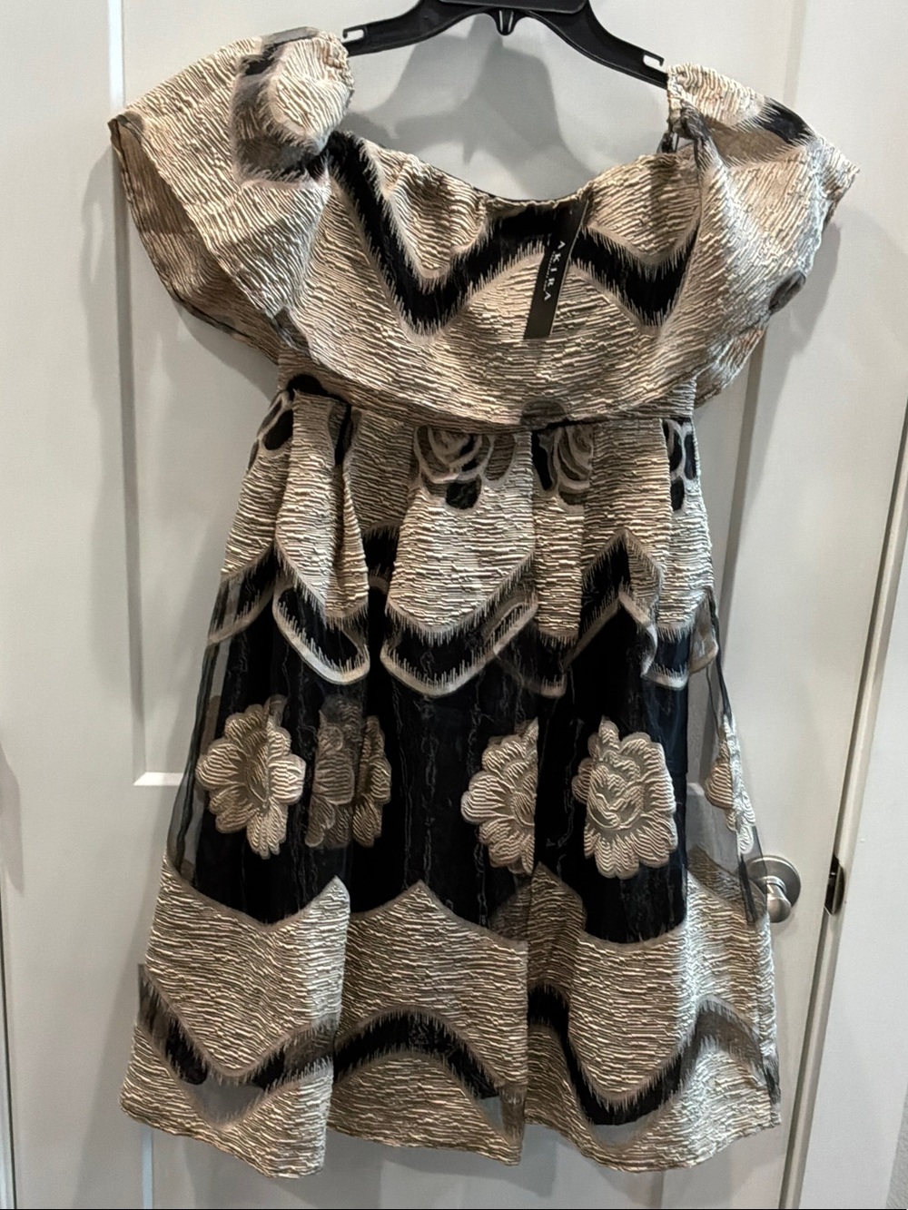 NWT Akira Chicago Small Off-Shoulder Black Cream Floral Dress Lined BackZip